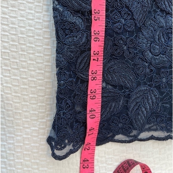 ML Monique Lhuillier Follow Suit Sheath - Picture 11 of 16